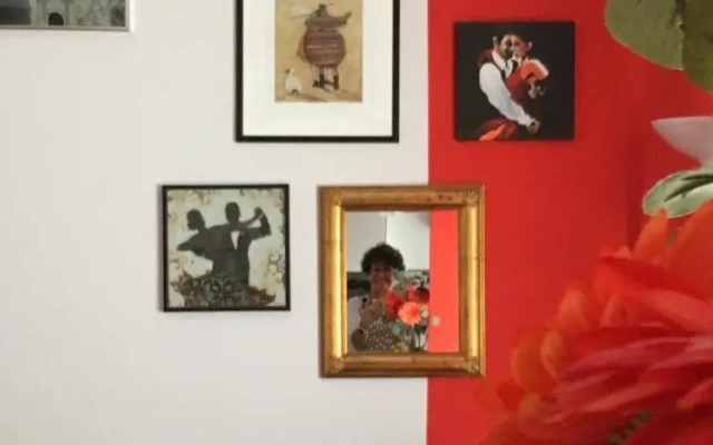 Appartamento Rosso a Milano, tranquillo, vicino allo IEO