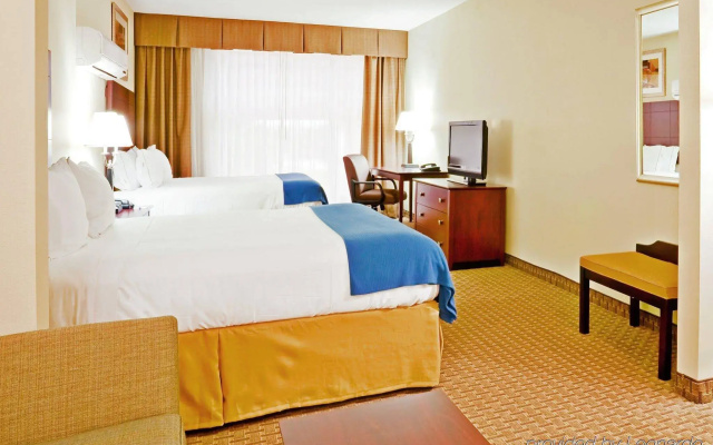 Holiday Inn Express Hotel & Suites Magee by IHG