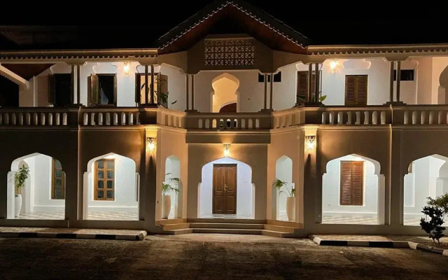 The Manor House By Sansi