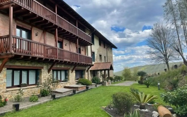Hotel Apartamento Rural Atxurra