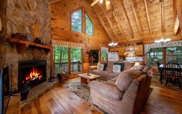 Breezy Mountain View-hot tub and Fishing