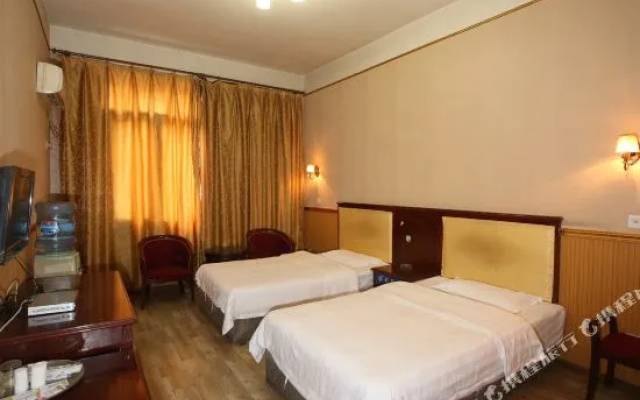 Longteng Hotel (Chengdu Shuangliu Square Branch)