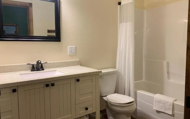 Trailhead Suites