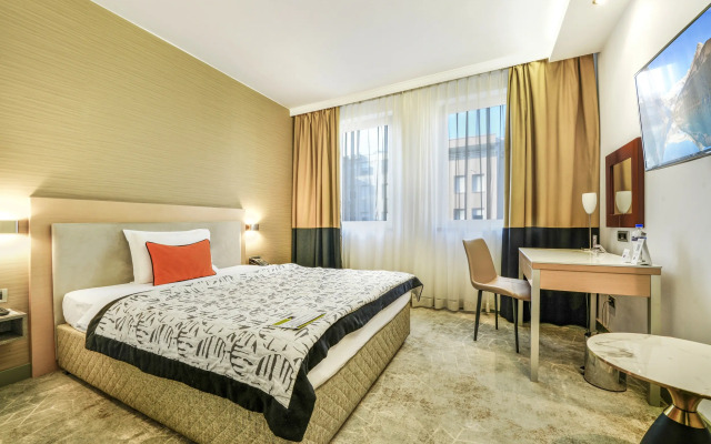In Hotel Belgrade