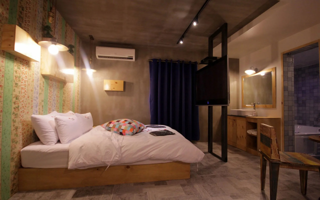 AIN Hotel