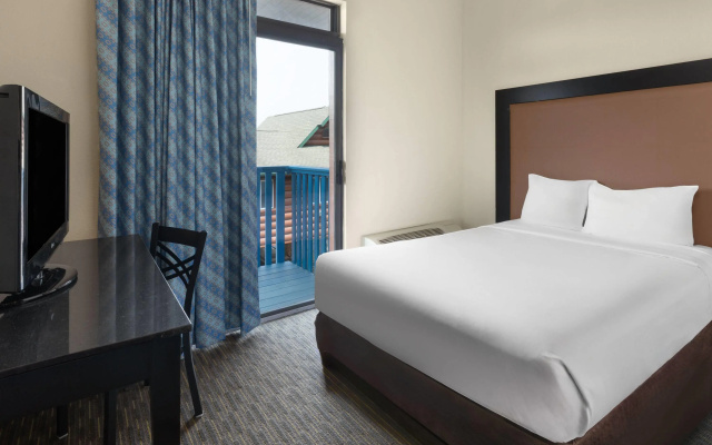 Days Inn by Wyndham Mackinaw City/Bridgeview Area