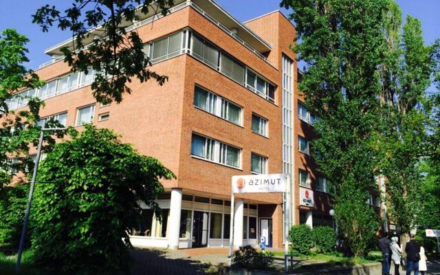 AZIMUT Hotel City South Berlin вид на фасад