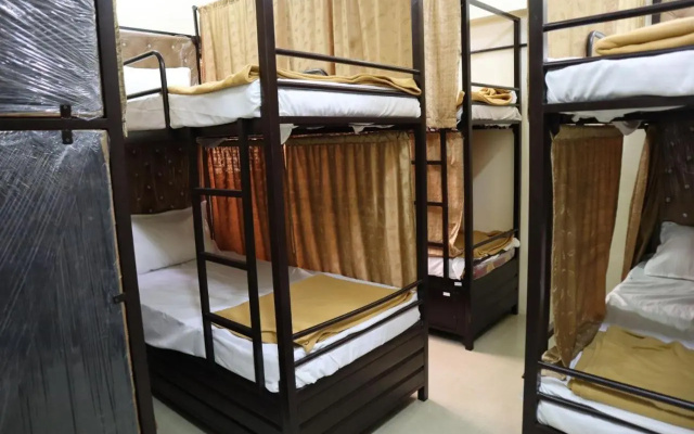 Indigo Room Sharing Dormitory - Near International Airport