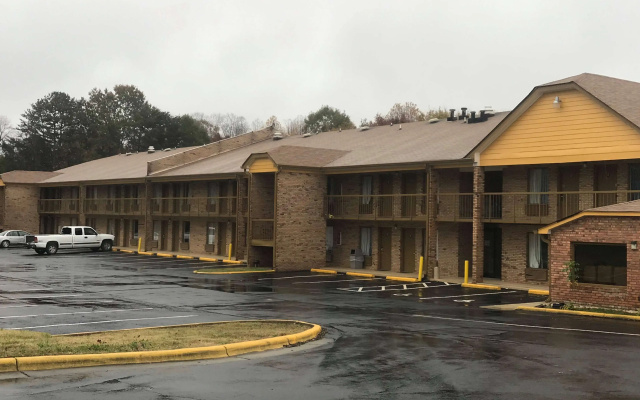 Days Inn by Wyndham King/Winston Salem Area