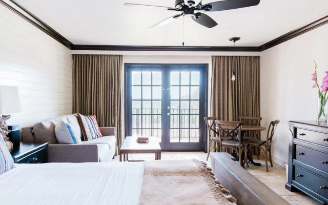 Hillside Boutique Hotel