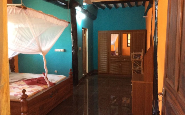 Kajibange bar and guesthouse