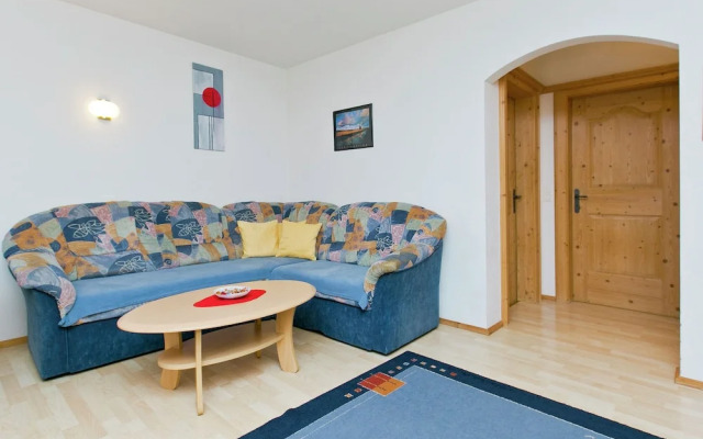 Spacious Apartment in Wenns near Ski Area