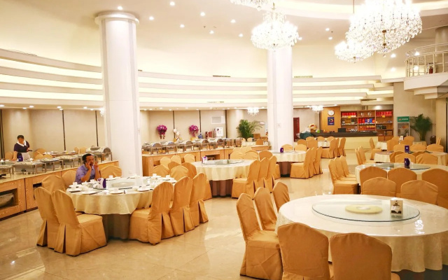 Qingdao Huaneng Hotel