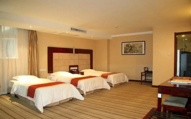Tang Dynasty Hotel (Xi'an Fengcheng 3rd Road City Library Subway Station)(唐朝酒店（西安凤城三路市图书馆地铁站店）)