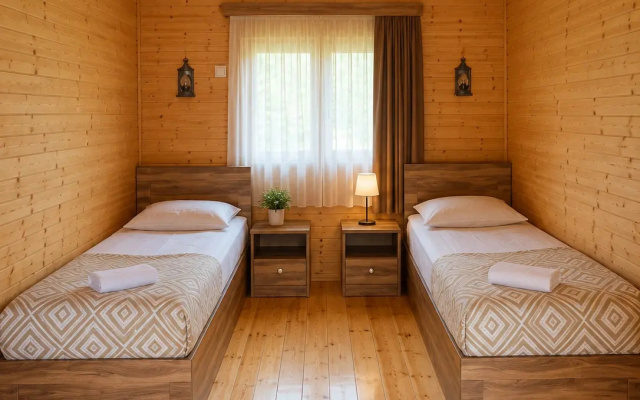 Guest rooms · Mestia — photo 13