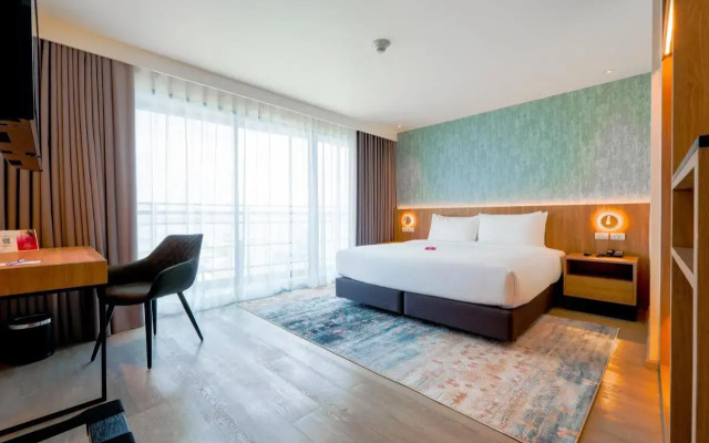 Отель Tara Bangkok Riverside