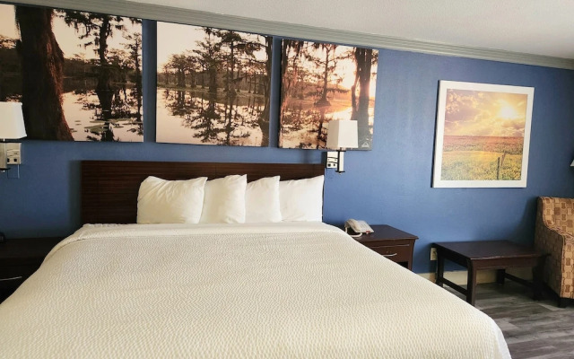Days Inn By Wyndham Rosenberg