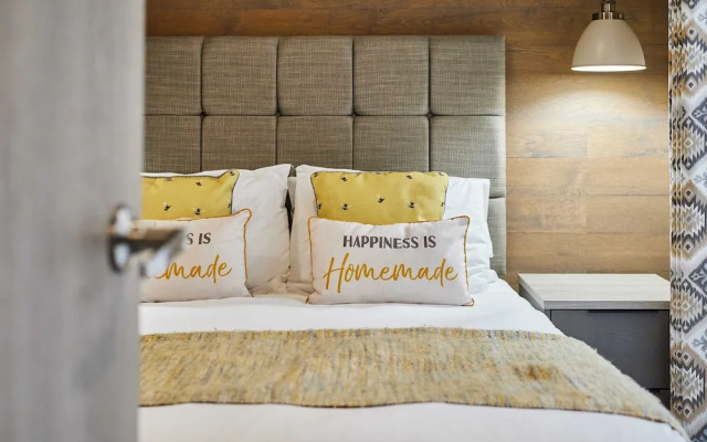 Host Stay Elegant Lodge