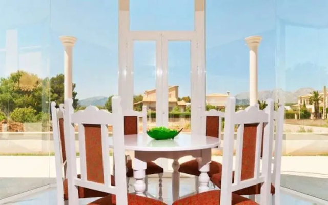 Villa Quiros ll