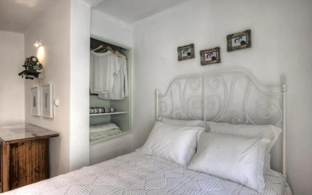 Stay local in Alfama! Alice central home, near river