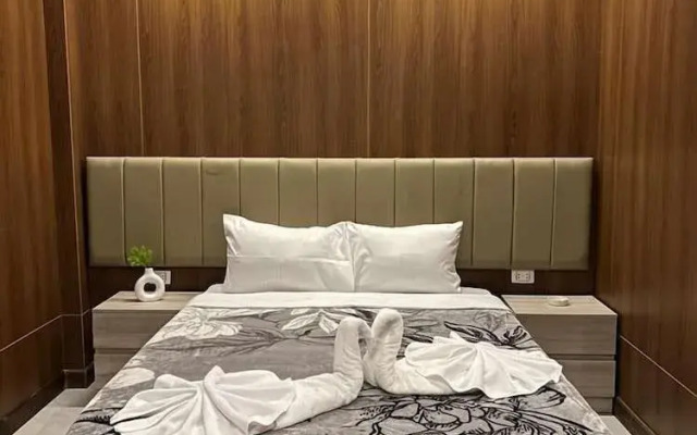 Royal Home Hotel