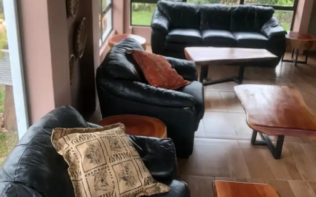 1 bed Apartment in Mount Pleasant Heights - 2013