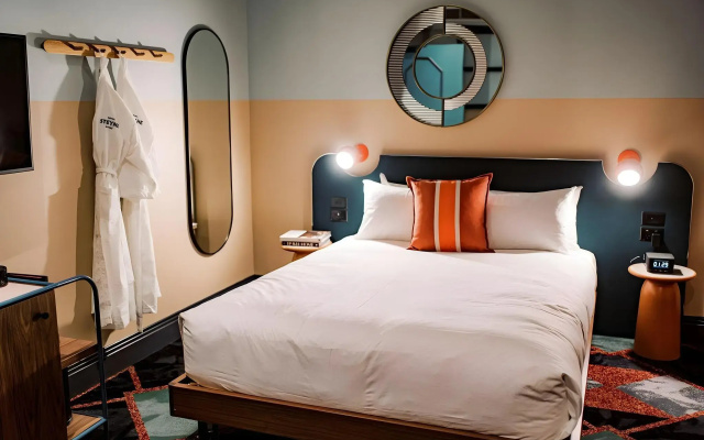Stay at Hotel Steyne