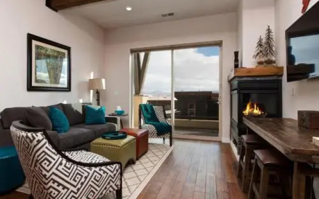 Condo in Newpark