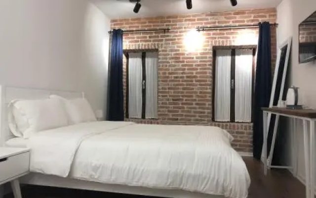Old Bazaar Rooms