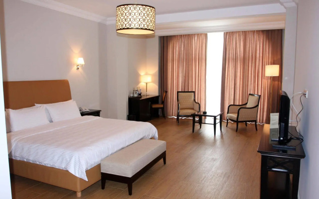 President Plaza Hotel