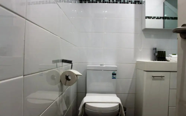 Bondi Beach Apartment - Wifi and Netflix
