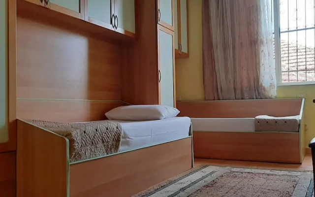 Room-enki's Guesthouse Tirana