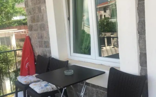 Studio Apartments Krasici