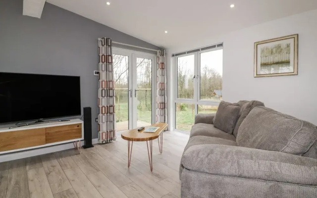 19 Meadow Retreat