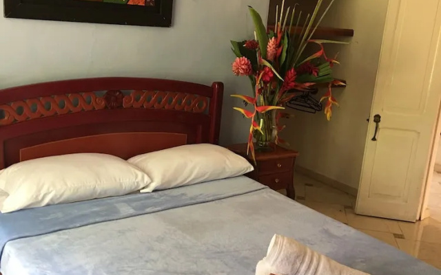 Laycafé Hostel