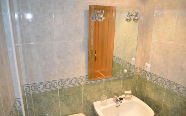 Hostal Adela