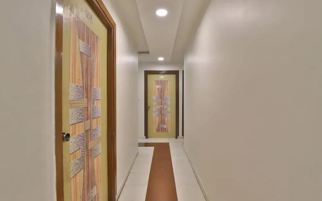 Hotel Rajvi by OYO Rooms