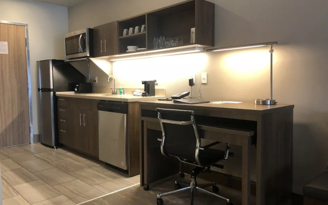 Kodiak Compass Suites