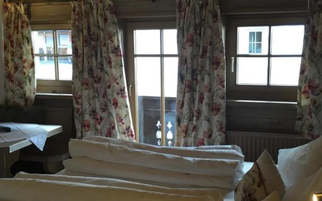 Dorf Alm