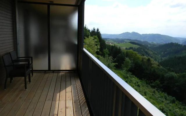 Schatz.Kammer Burg Kreuzen