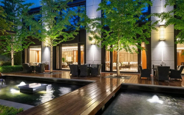 Fortune Grove Hotel