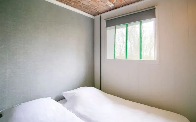Cozy Holiday Home in Sint Maartensvlotbrug With a Garden