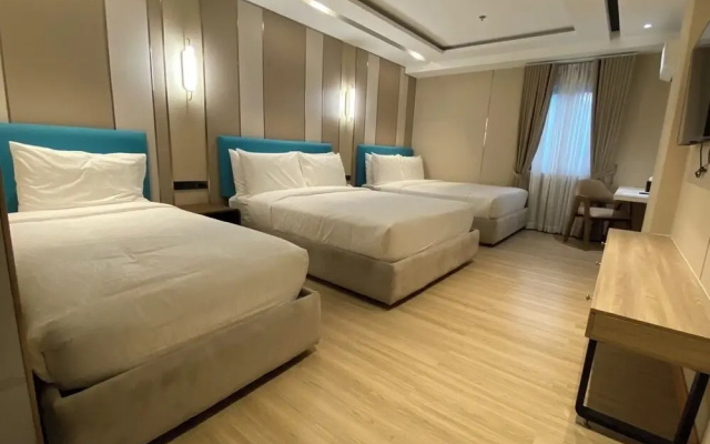Sunday Belajandro Hotel