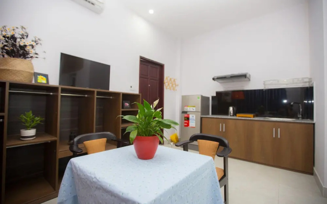 Madam Lee Apartment