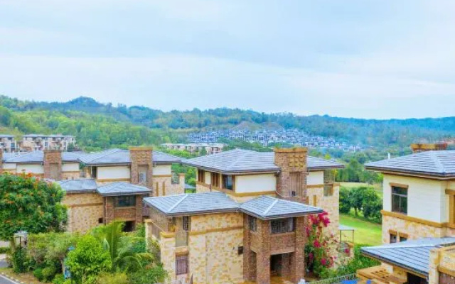 Jiqu Holiday Villa (Huizhou Huilin Hot Spring Branch)