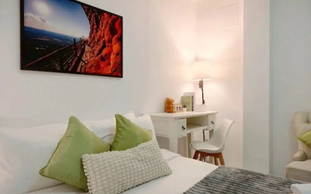 Xin Hotel at Udomsuk 25