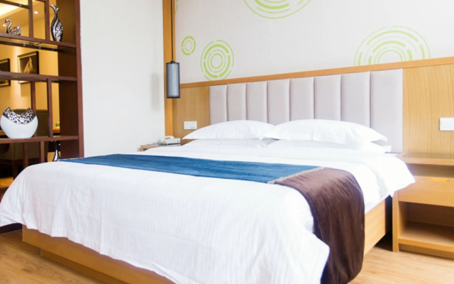 GreenTree Inn Taizhou Taixing Middle Guoqing Road Business Hotel