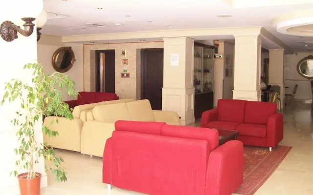 The Crown Hotel