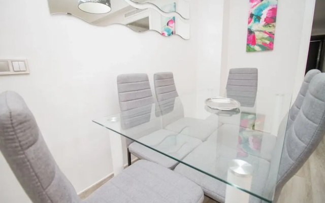 Classy 4 bedrooms Apartment