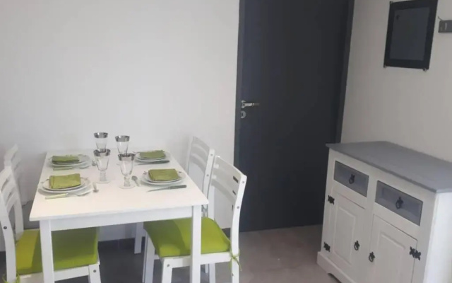 Pavillon T2 Proche Ville Dans Petite Residence